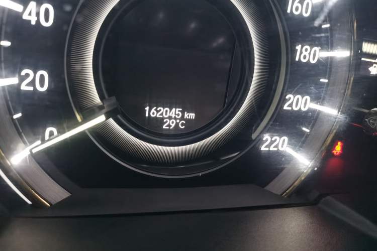 Used Honda Elysion 2016 2.4L Luxury Edition Odometer Close Up
