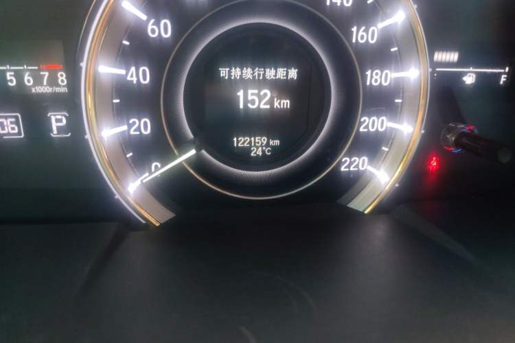 Used Honda Elysion 2016 2.4L Supreme Edition Odometer Close Up