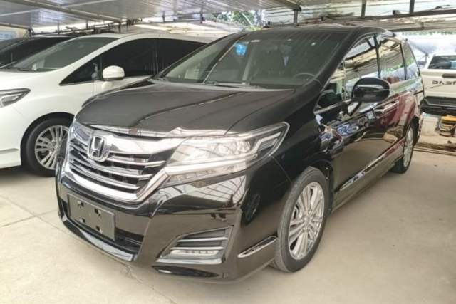 Ojetý Honda Elysion 2016 2.4L Style Edition