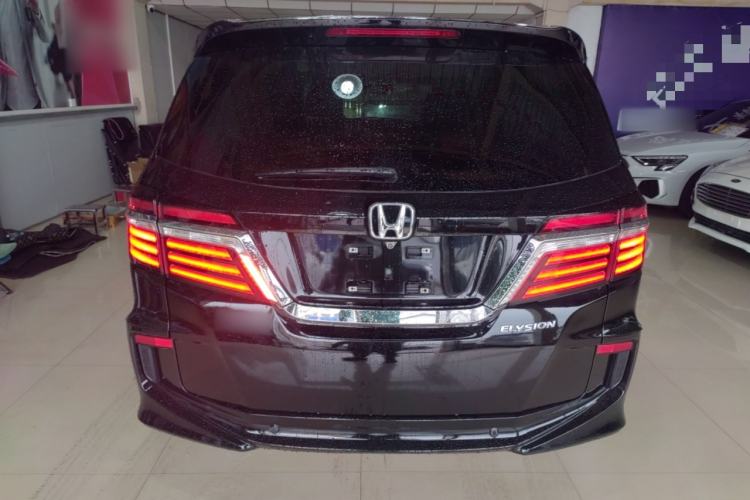 Used Honda Elysion 2016 2.4L Style Edition Rear