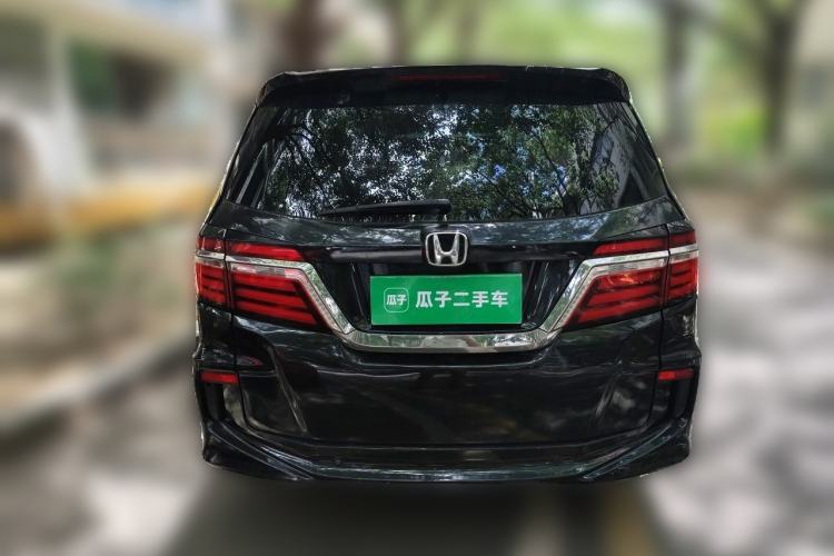 Used Honda Elysion 2016 2.4L Style Edition Rear