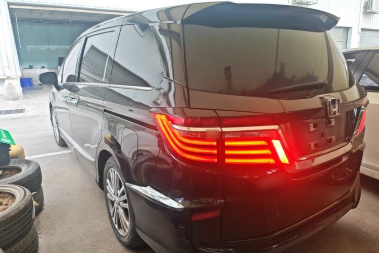 Used Honda Elysion 2016 2.4L Luxury Edition Rear Left 45 Deg