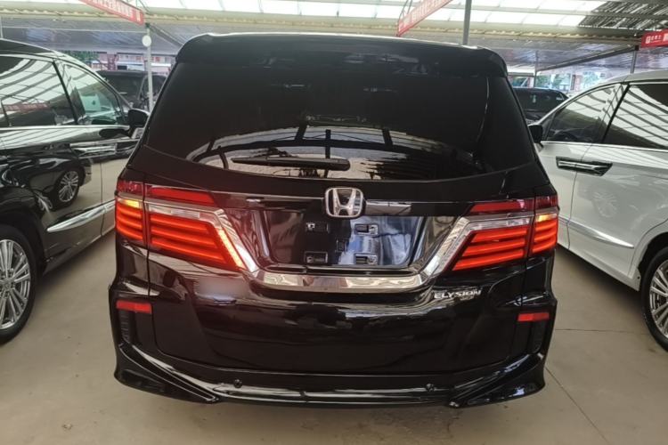 Used Honda Elysion 2016 2.4L Style Edition Rear