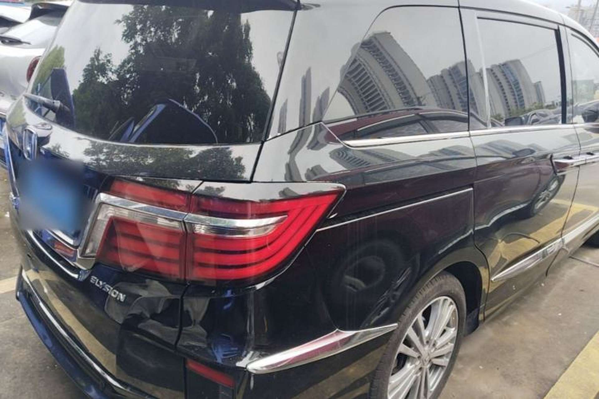 Used Honda Elysion 2016 2.4L Luxury Edition Rear Right 45 Deg