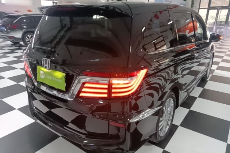 Used Honda Elysion 2016 2.4L Luxury Edition Rear Right 45 Deg