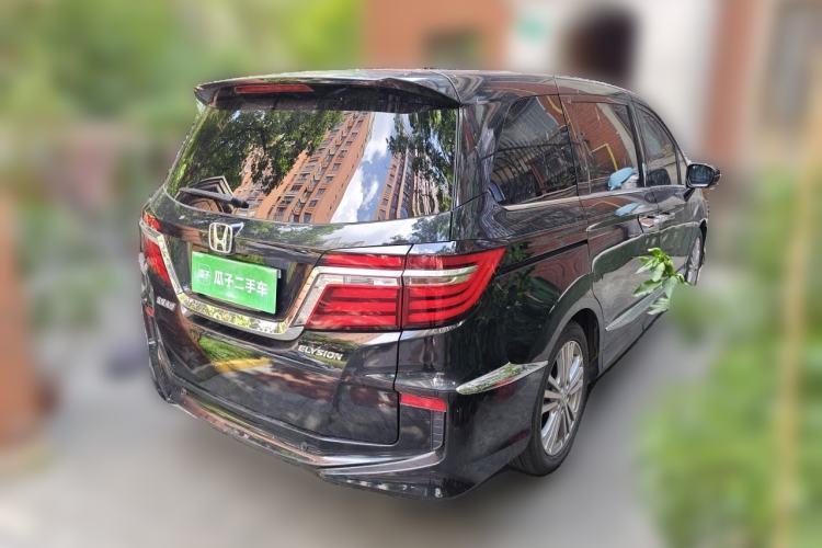 Used Honda Elysion 2016 2.4L Supreme Edition Rear Right 45 Deg