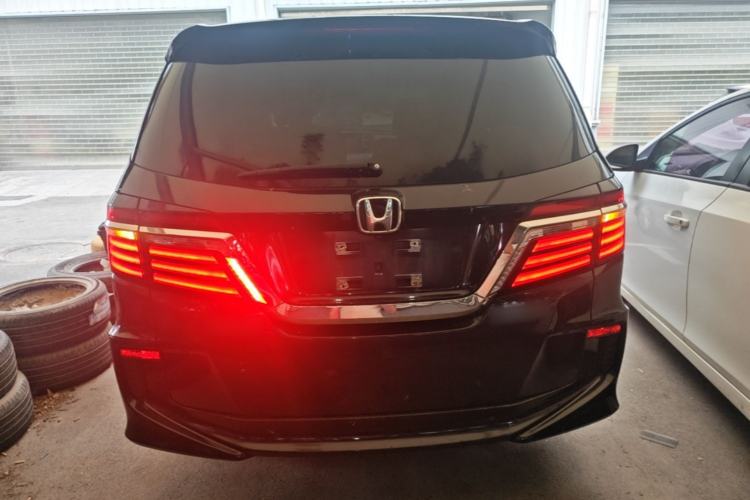 Used Honda Elysion 2016 2.4L Luxury Edition Rear