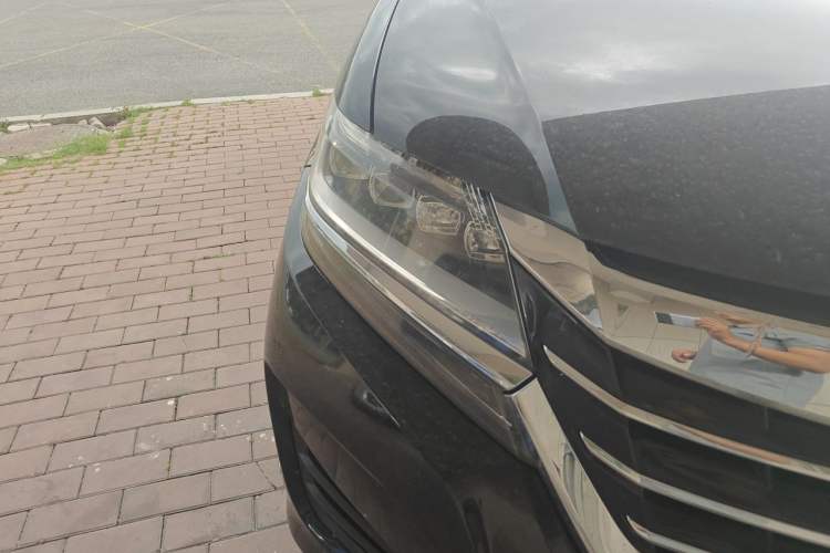 Used Honda Elysion 2016 2.4L Luxury Edition Right Front Headlight