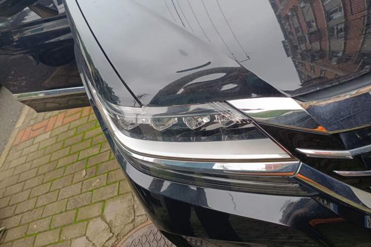 Used Honda Elysion 2016 2.4L Supreme Edition Right Front Headlight