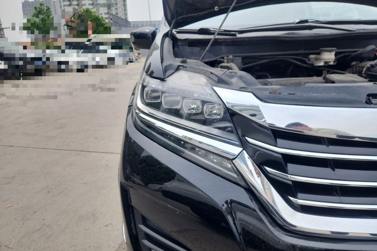 Used Honda Elysion 2016 2.4L Luxury Edition Right Front Headlight