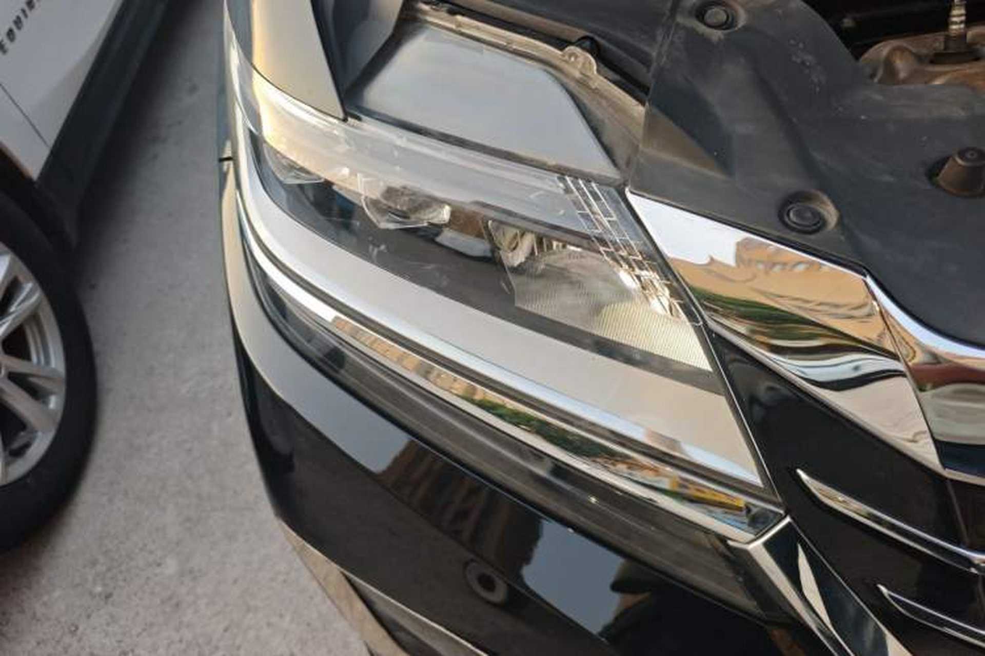 Used Honda Elysion 2016 2.4L Style Edition Right Front Headlight