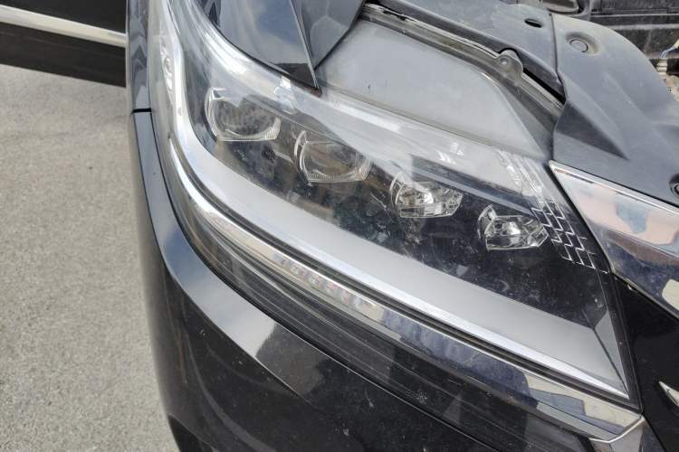 Used Honda Elysion 2016 2.4L Luxury Edition Right Front Headlight