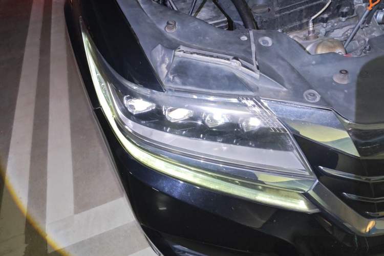 Used Honda Elysion 2016 2.4L Luxury Edition Right Front Headlight