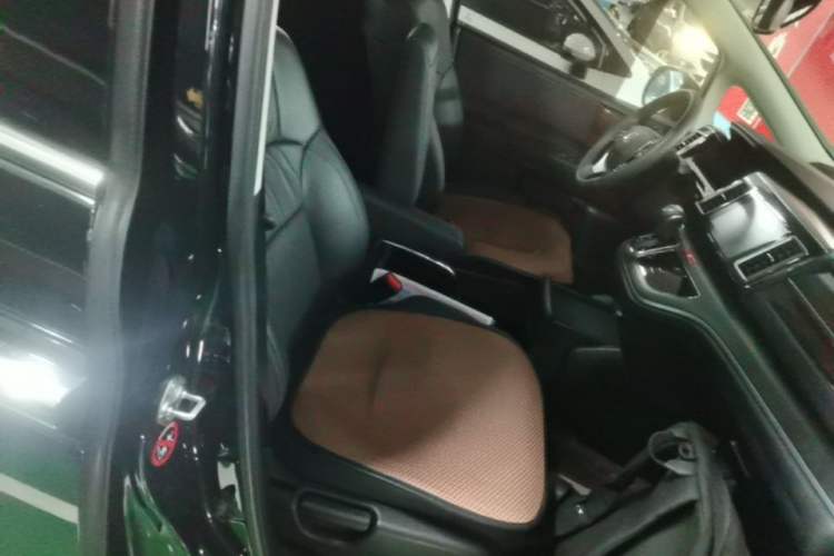 Used Honda Elysion 2016 2.4L Luxury Edition Right Front Seat