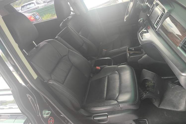Used Honda Elysion 2016 2.4L Luxury Edition Right Front Seat