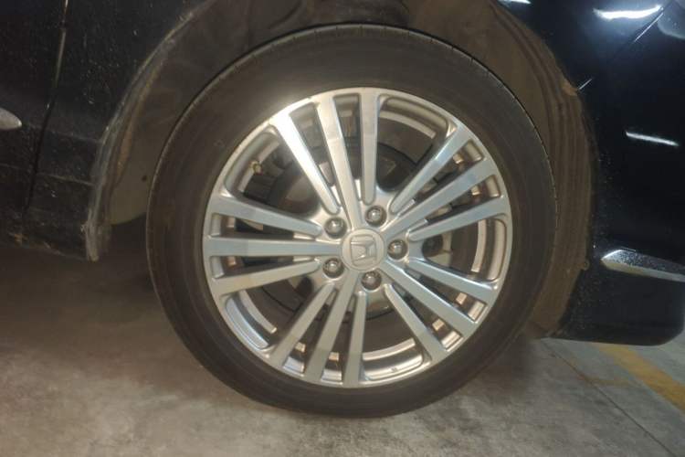 Used Honda Elysion 2016 2.4L Luxury Edition Right Front Wheel Hub