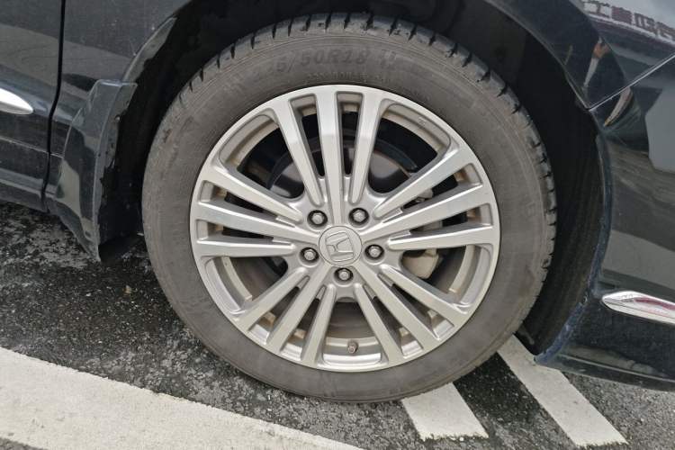 Used Honda Elysion 2016 2.4L Supreme Edition Right Front Wheel Hub