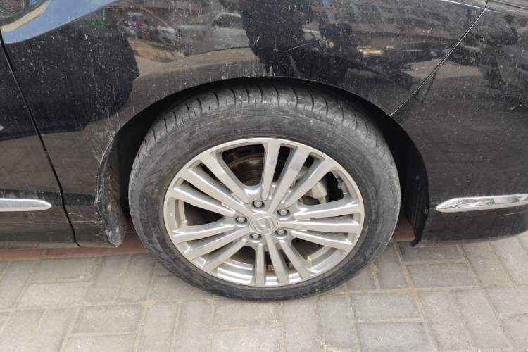Used Honda Elysion 2016 2.4L Luxury Edition Right Front Wheel Hub