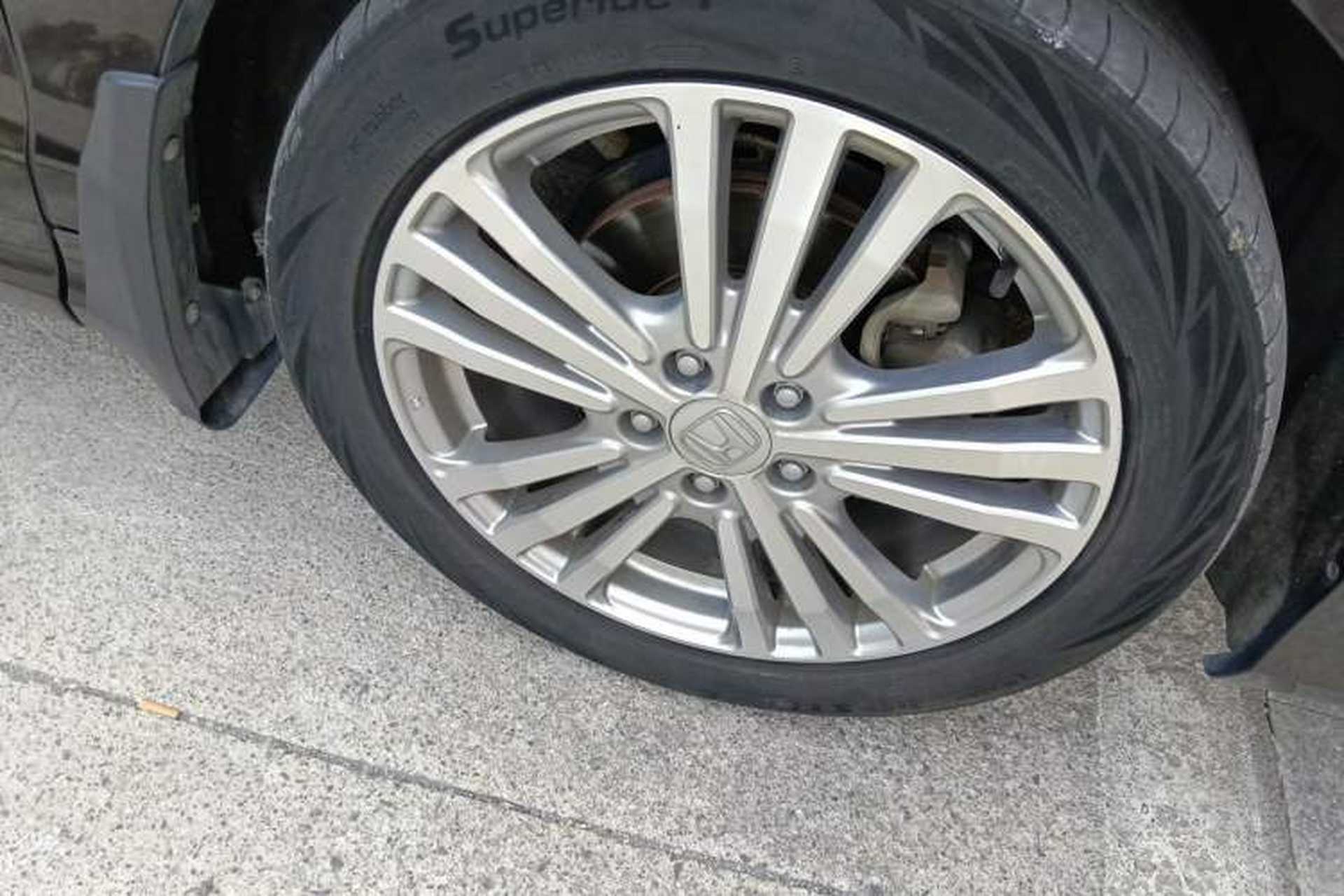 Used Honda Elysion 2016 2.4L Supreme Edition Right Front Wheel Hub
