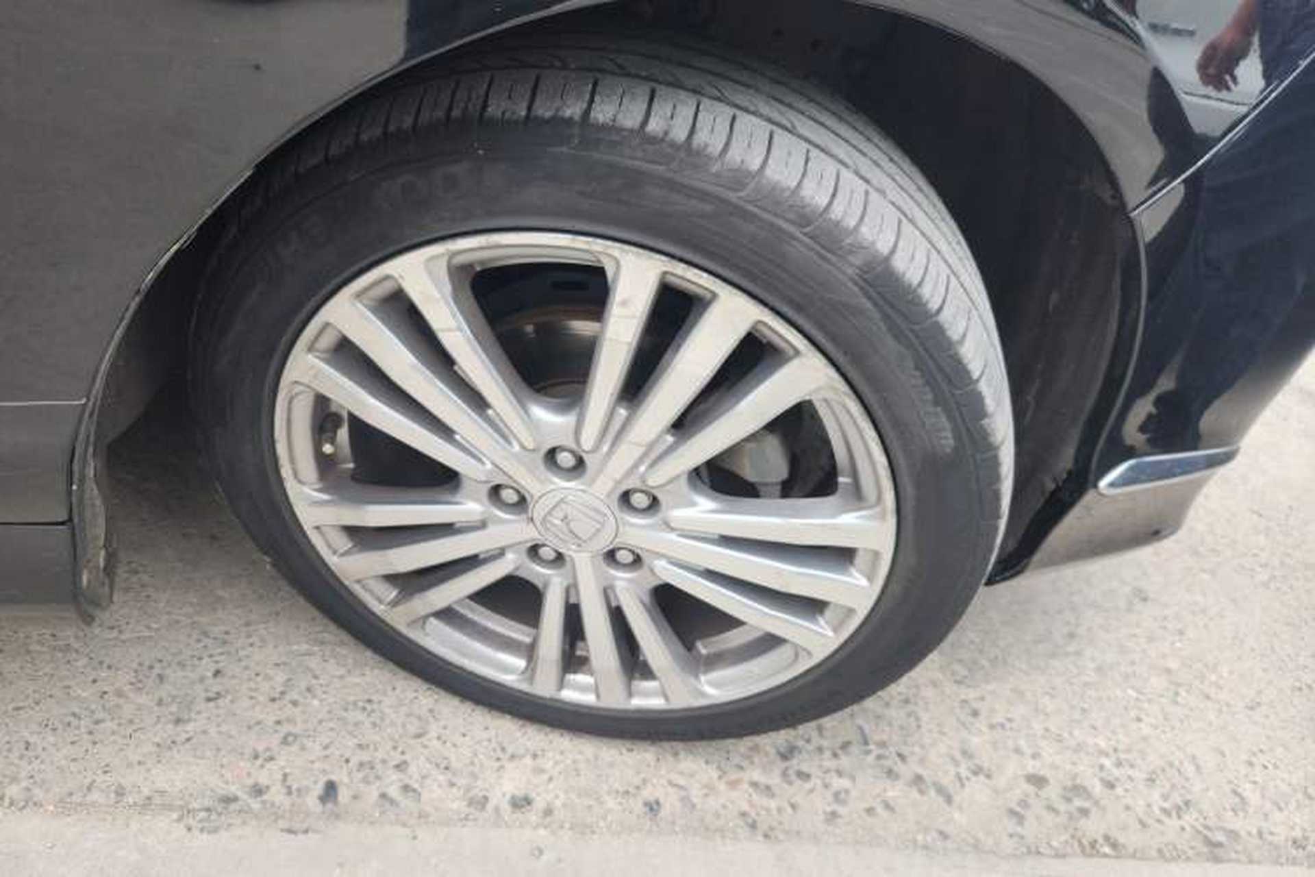 Used Honda Elysion 2016 2.4L Luxury Edition Right Front Wheel Hub