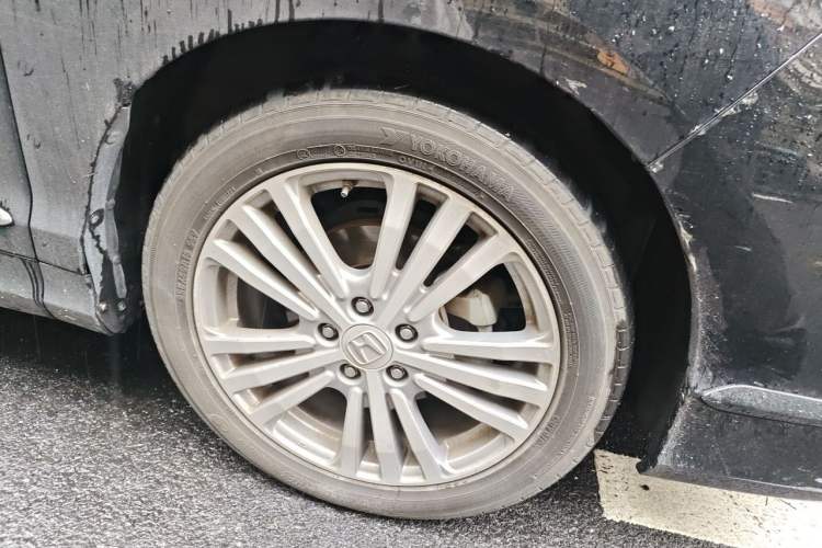 Used Honda Elysion 2016 2.4L Supreme Edition Right Front Wheel Hub