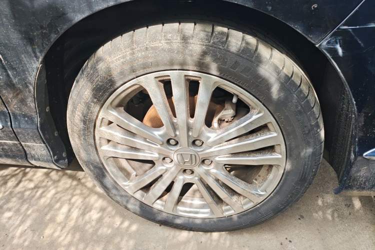Used Honda Elysion 2016 2.4L Luxury Edition Right Front Wheel Hub