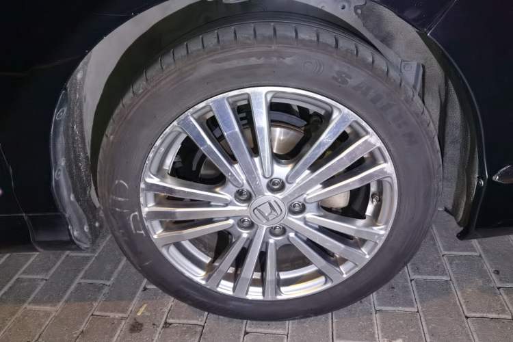 Used Honda Elysion 2016 2.4L Luxury Edition Right Front Wheel Hub