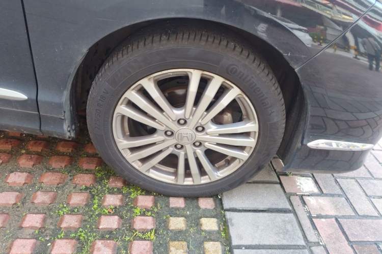 Used Honda Elysion 2016 2.4L Luxury Edition Right Front Wheel Hub
