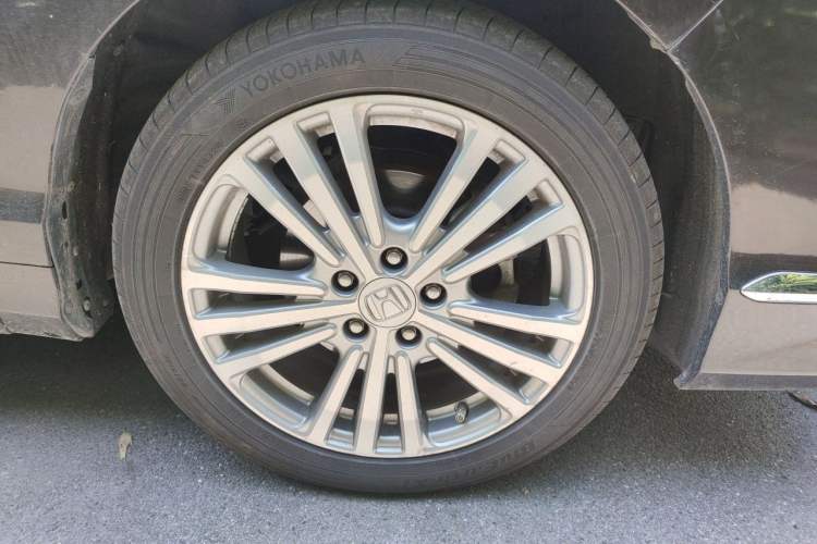 Used Honda Elysion 2016 2.4L Luxury Edition Right Front Wheel Hub