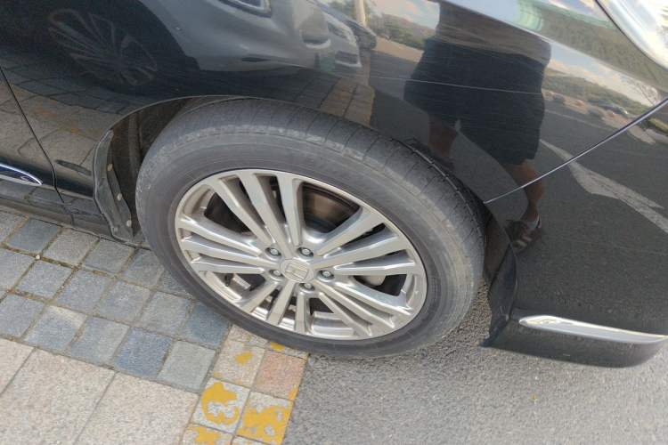 Used Honda Elysion 2016 2.4L Style Edition Right Front Wheel Hub