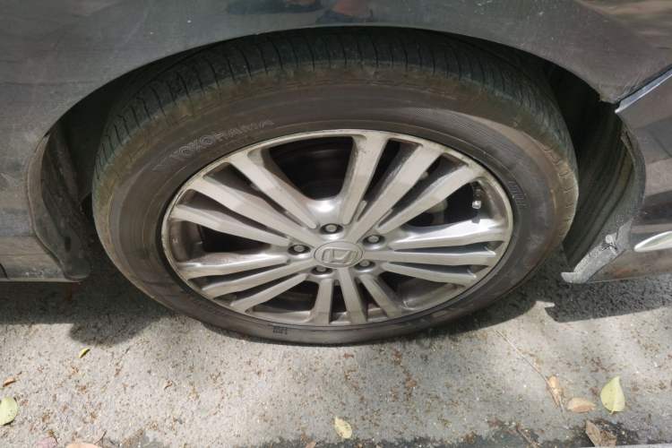 Used Honda Elysion 2016 2.4L Style Edition Right Front Wheel Hub