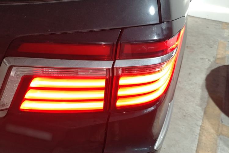 Used Honda Elysion 2016 2.4L Luxury Edition Right Rear Taillight
