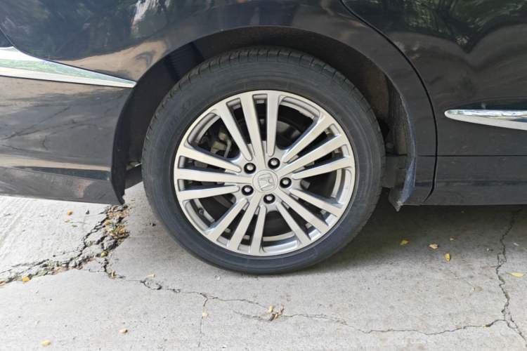 Used Honda Elysion 2016 2.4L Style Edition Right Rear Wheel Hub