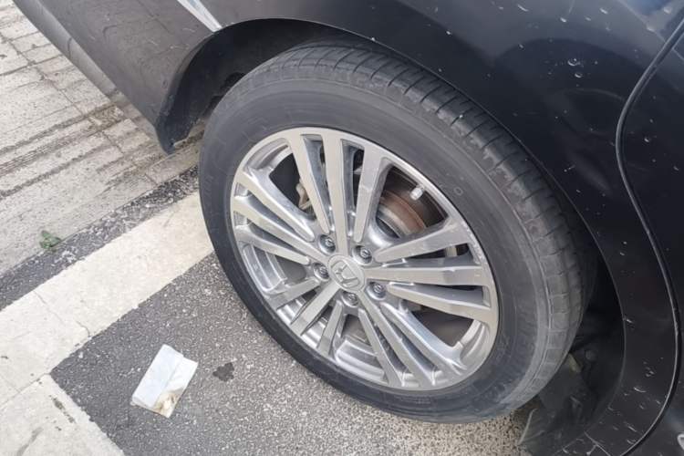 Used Honda Elysion 2016 2.4L Style Edition Right Rear Wheel Hub