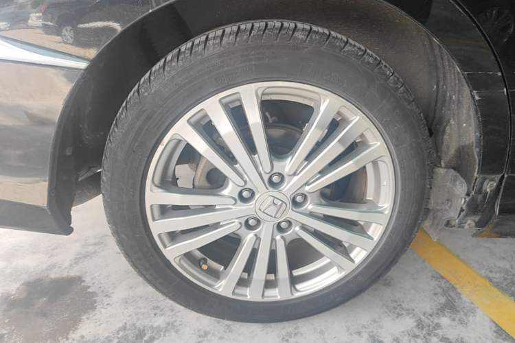Used Honda Elysion 2016 2.4L Luxury Edition Right Rear Wheel Hub