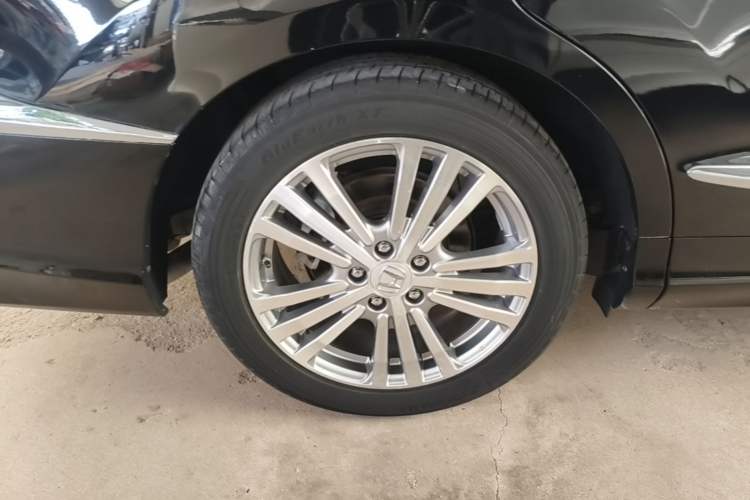 Used Honda Elysion 2016 2.4L Style Edition Right Rear Wheel Hub