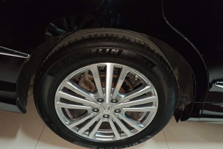 Used Honda Elysion 2016 2.4L Luxury Edition Right Rear Wheel Hub