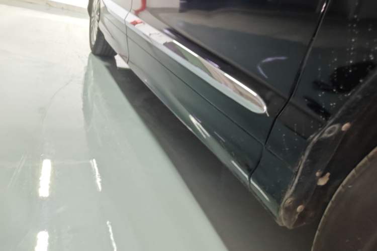 Used Honda Elysion 2016 2.4L Supreme Edition Right Side Sill