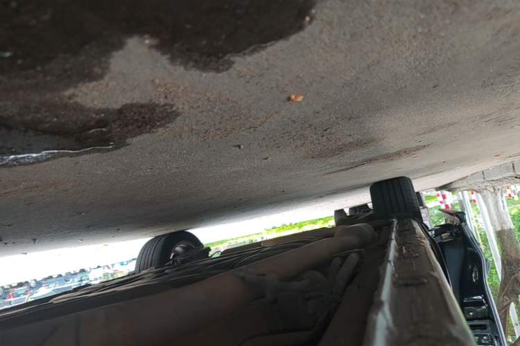 Used Honda Elysion 2016 2.4L Supreme Edition Right Side Sill
