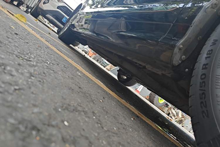 Used Honda Elysion 2016 2.4L Style Edition Right Side Sill