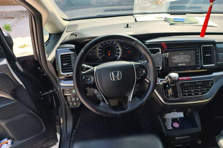 Used Honda Elysion 2016 2.4L Supreme Edition Steering Wheel