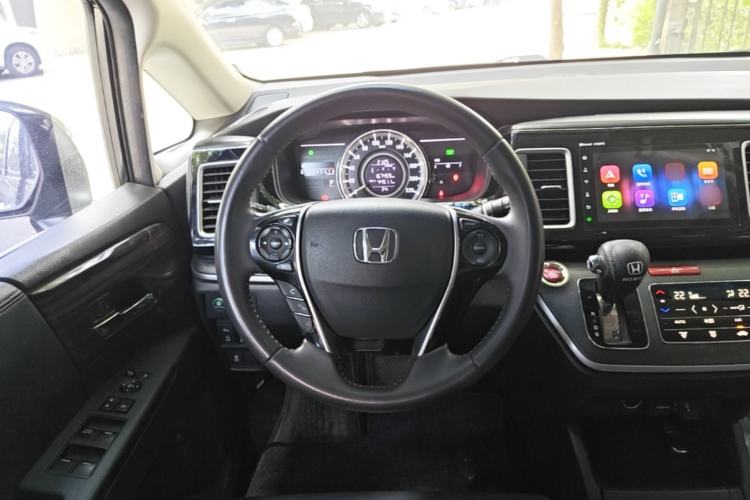 Used Honda Elysion 2016 2.4L Style Edition Steering Wheel