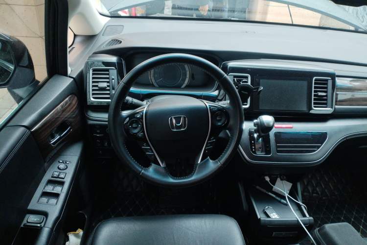 Used Honda Elysion 2016 2.4L Luxury Edition Steering Wheel