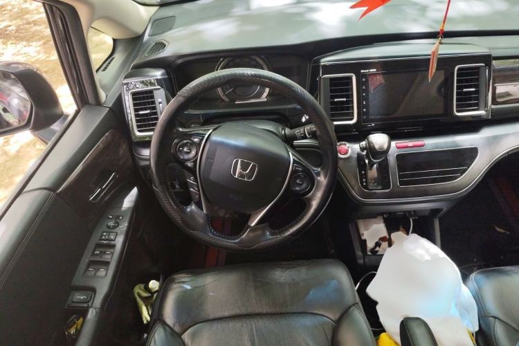 Used Honda Elysion 2016 2.4L Style Edition Steering Wheel