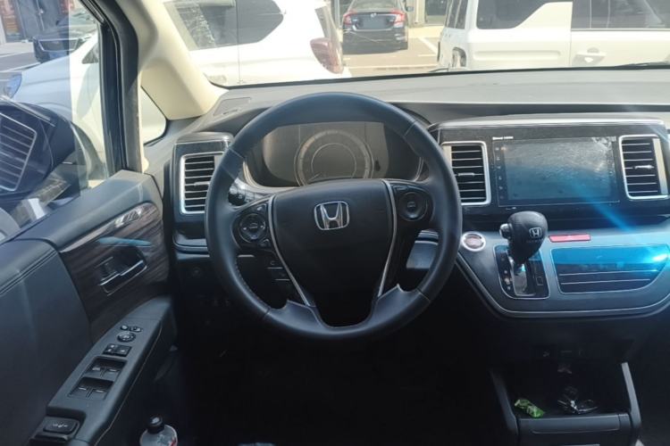 Used Honda Elysion 2016 2.4L Style Edition Steering Wheel
