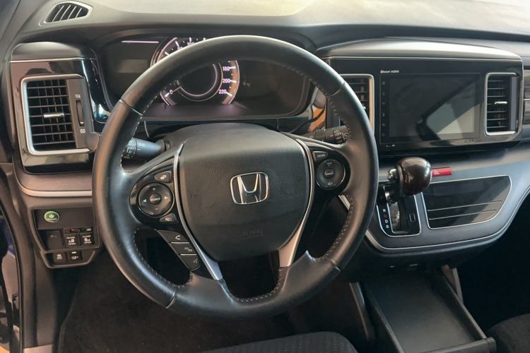 Used Honda Elysion 2016 2.4L Comfort Edition Steering Wheel