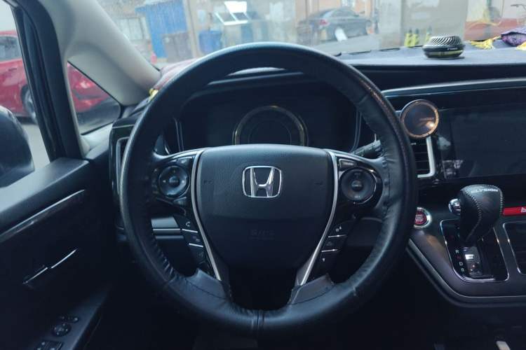 Used Honda Elysion 2016 2.4L Luxury Edition Steering Wheel