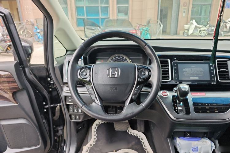 Used Honda Elysion 2016 2.4L Supreme Edition Steering Wheel