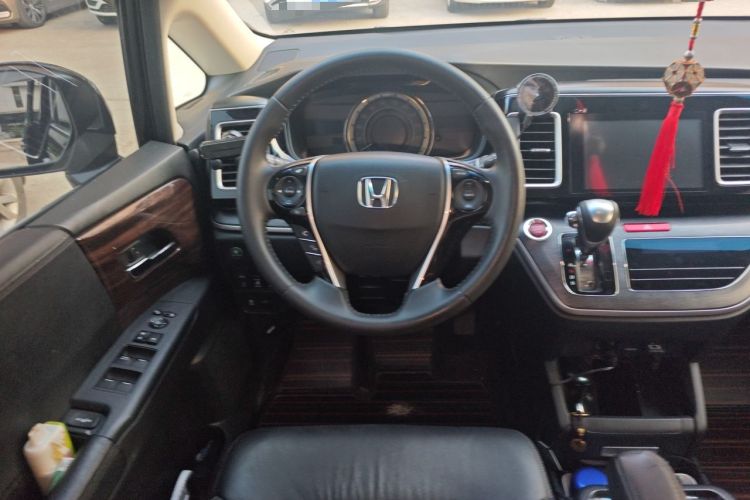 Used Honda Elysion 2016 2.4L Style Edition Steering Wheel