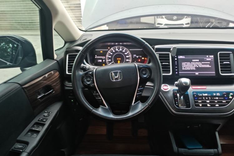 Used Honda Elysion 2016 2.4L Luxury Edition Steering Wheel